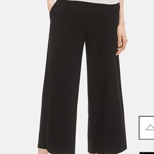 Lightweight crepe wide-leg pants